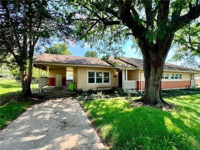 House for sale in Belton, Cass County