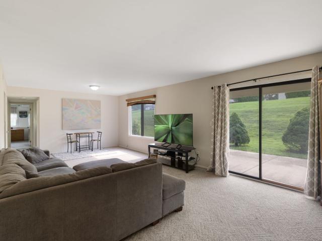 Condo for sale in Mchenry, Illinois