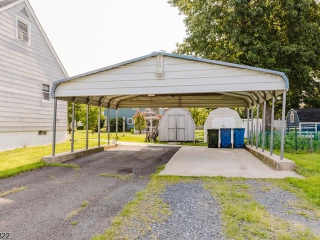 House for sale in Kendall Park, New Jersey