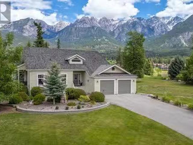 House for sale in Fairmont Hot Springs, British Columbia