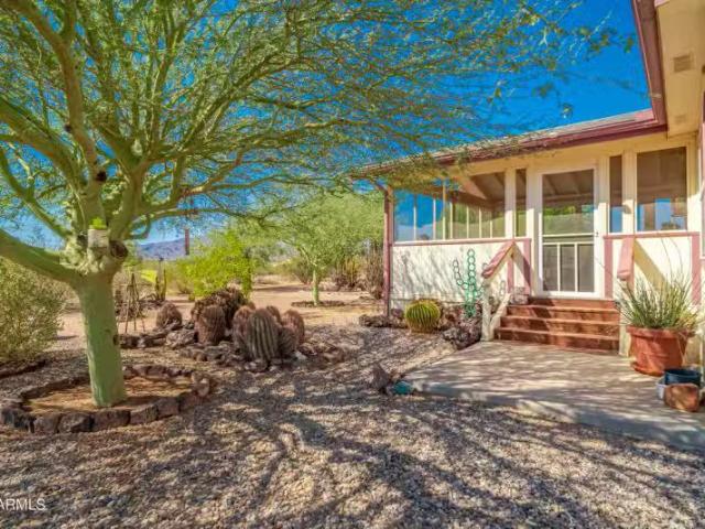 House for sale in Avondale