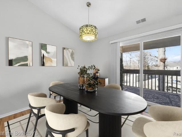 Condo for sale in Waterford, Michigan