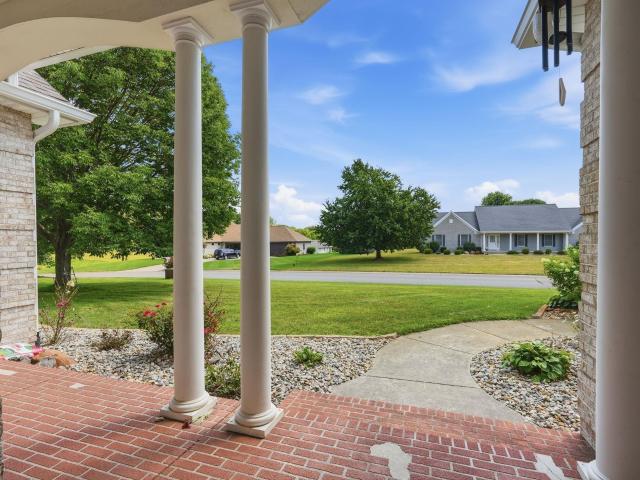 House for sale in Leesburg, Indiana