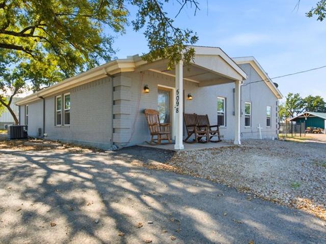 House for sale in Millsap, Parker County