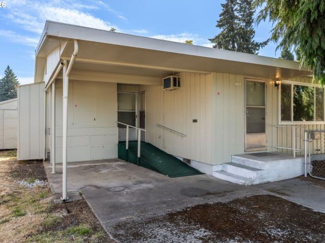 House for sale in Oregonia