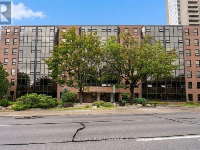Condo for sale in Bay, Ottawa