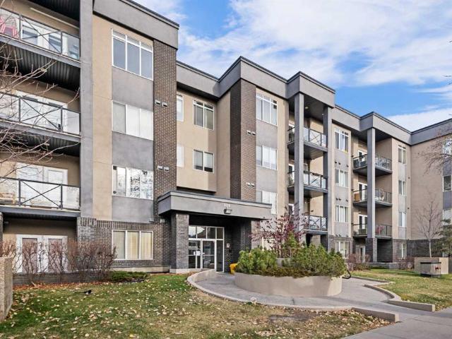 Apartment for sale in Northwest, Alberta