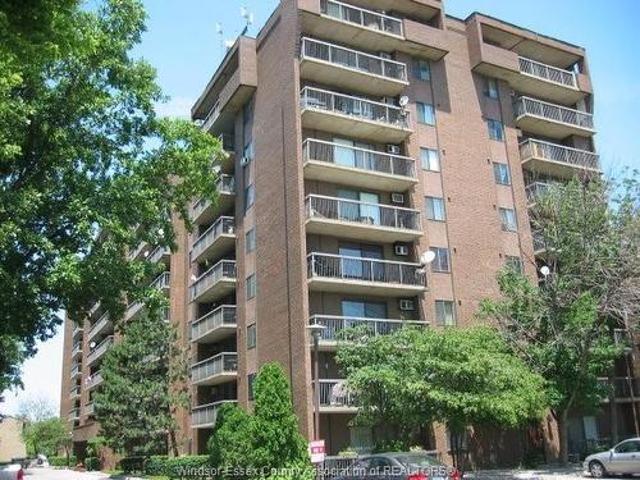 Condo for sale in East Windsor, Windsor