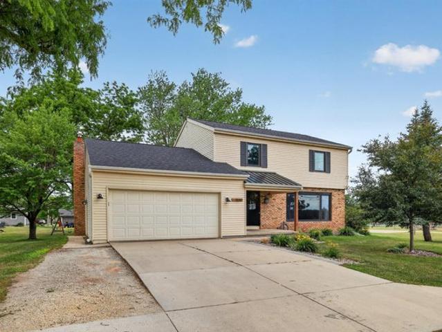 House for sale in Dodge Center, Minnesota
