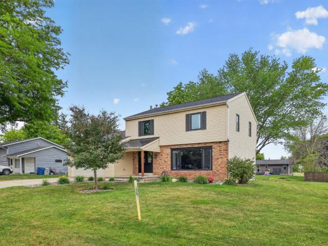 House for sale in Dodge Center, Minnesota