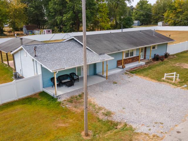House for sale in Freeman Spur, Illinois