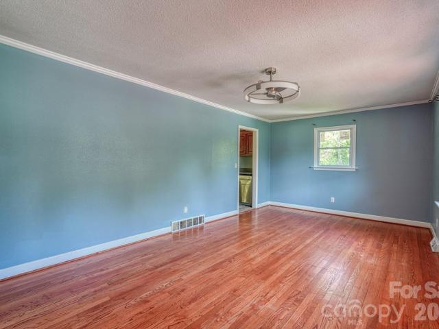House for sale in Hendersonville, North Carolina