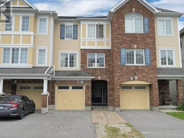 House for sale in Bridlewood, Ottawa