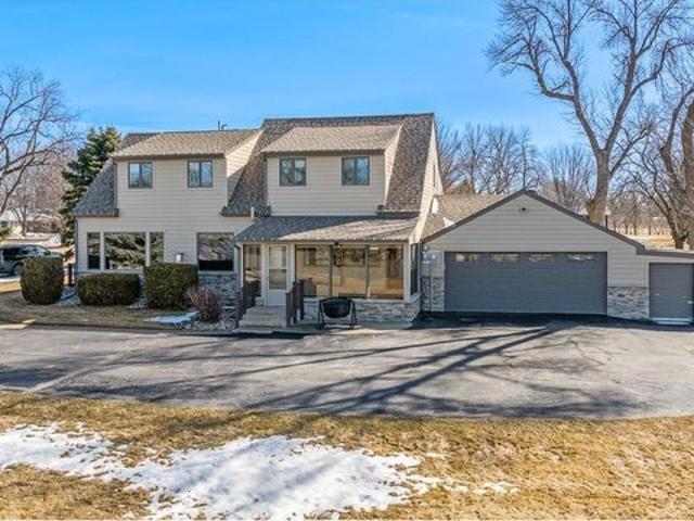 House for sale in Hendricks, Minnesota