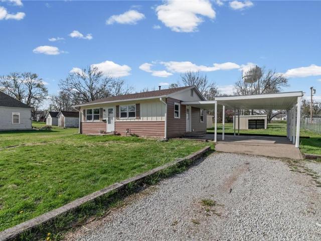 House for sale in Cameron, Missouri