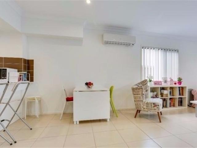 Townhouse for rent in Calamvale, Greater Brisbane