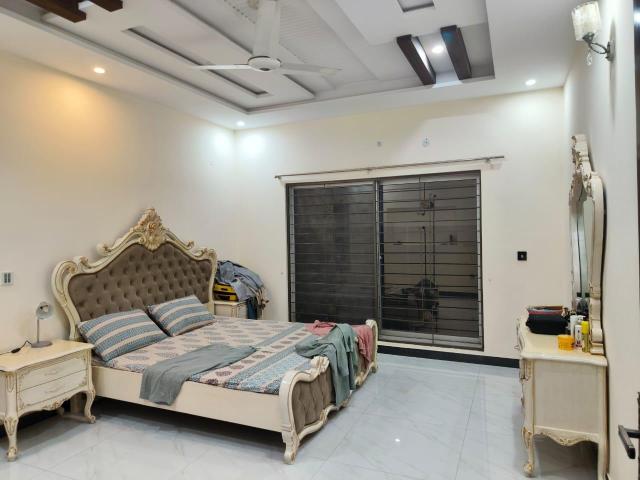 Apartment for sale in Lahore, Bahria Town