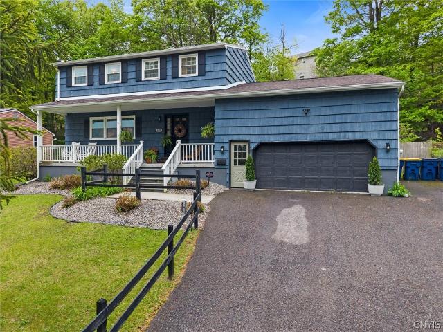 House for sale in Camillus, New York