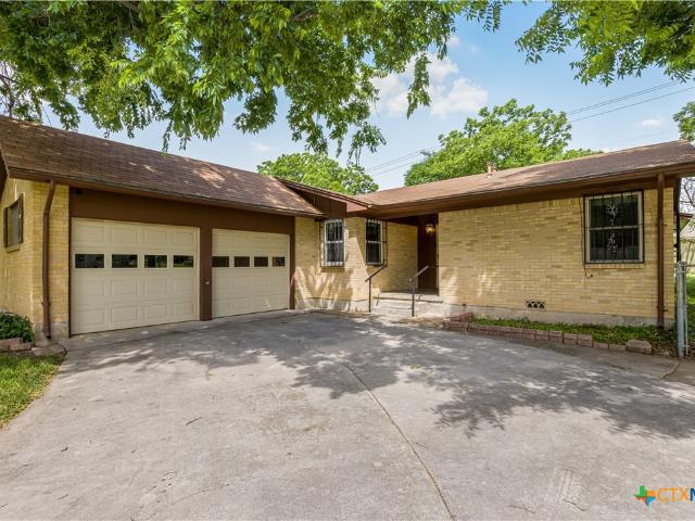 House for sale in Briggs, Texas