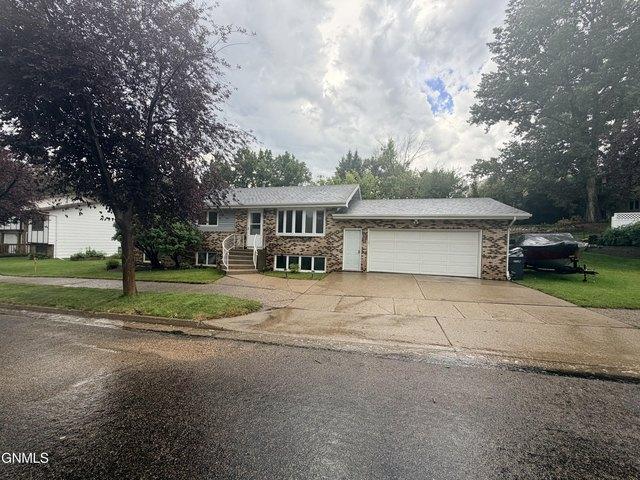 House for sale in Mandan, North Dakota