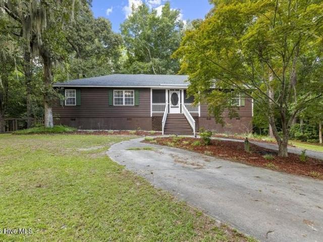 House for sale in Hubert, North Carolina