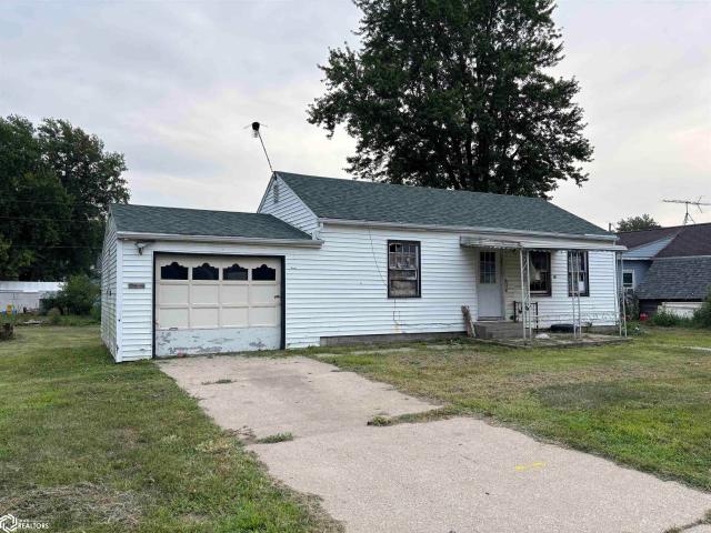 House for sale in Creston, Iowa