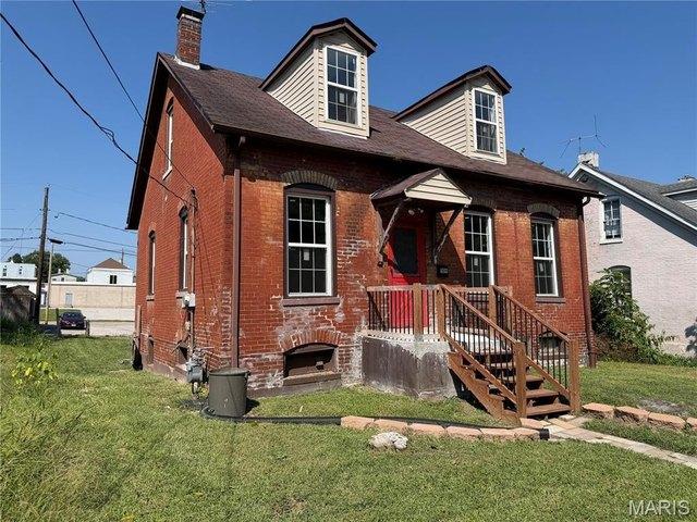 House for sale in Belleville, Saint Clair County