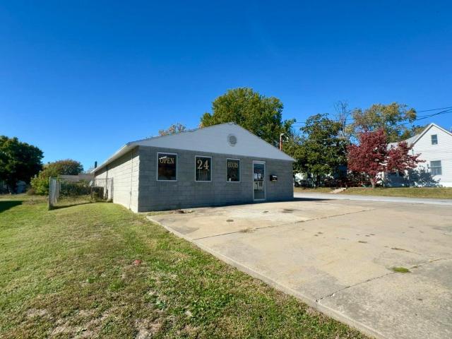 Commercial for sale in Christopher, Illinois