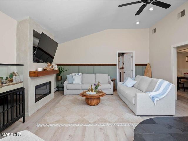 House for sale in Lanoka Harbor, New Jersey