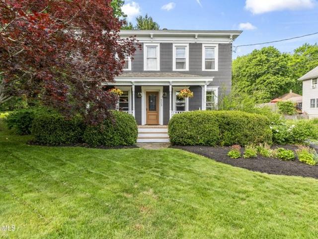 House for sale in Guilderland, New York