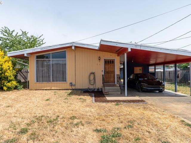 House for sale in Oregonia