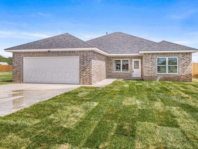 House for sale in Claude, Armstrong County