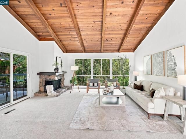 Townhouse for sale in Pleasant Hill, California
