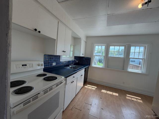 House for sale in Escanaba, Michigan
