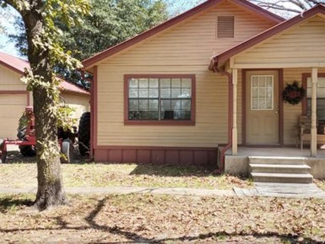 House for sale in Cumby, Texas