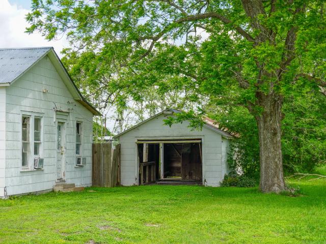 Land for sale in Weimar, Texas