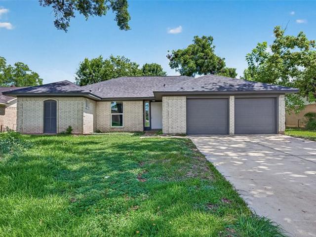House for sale in Lake Jackson, Texas