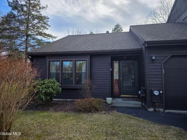 Townhouse for sale in Guilderland, New York