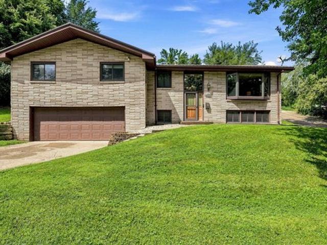 House for sale in Dubuque, Iowa
