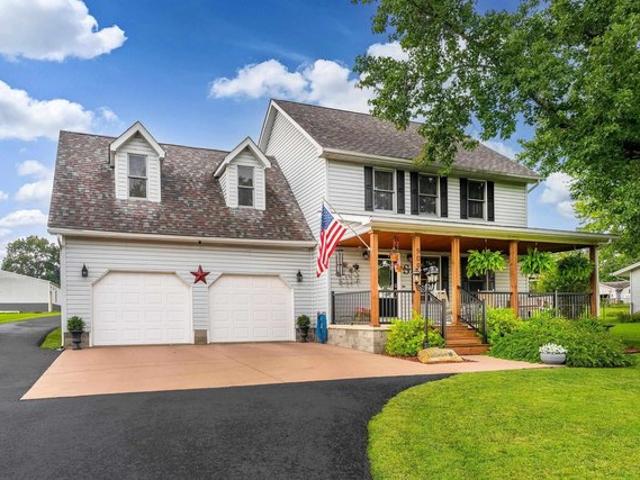 House for sale in Goreville, Illinois