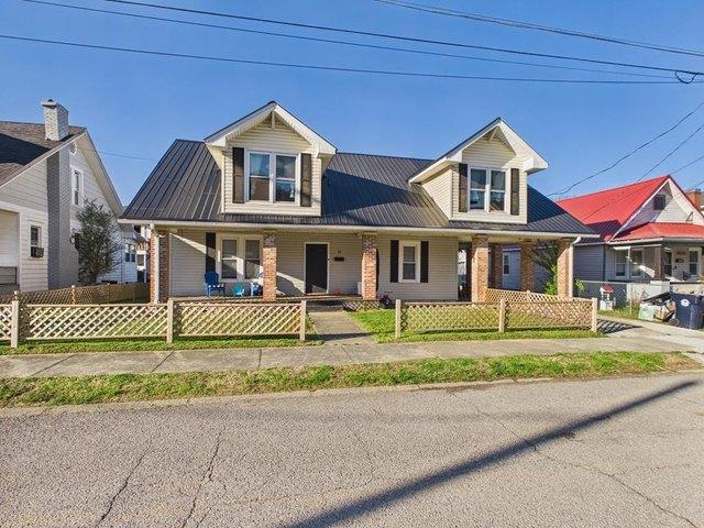 House for sale in Hagerhill, Kentucky