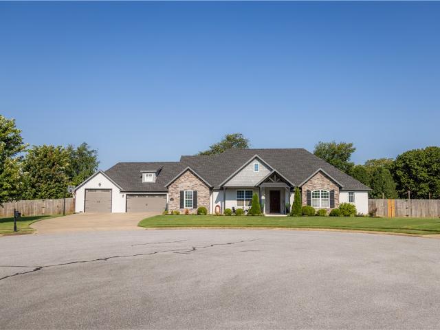 House for sale in Twin Falls, Farmington
