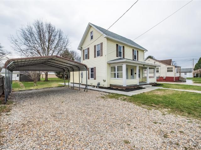 House for sale in Malvern, Ohio