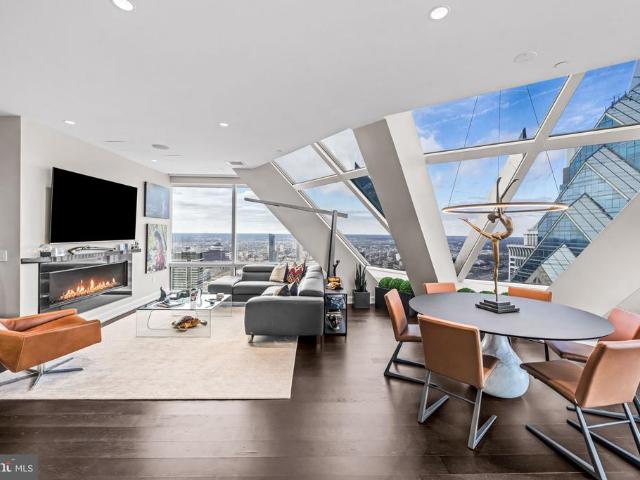 Condo for sale in Philadelphia, Pennsylvania