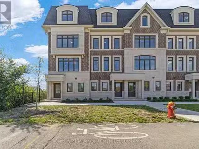 Condo for sale in Oakville, Golden Horseshoe
