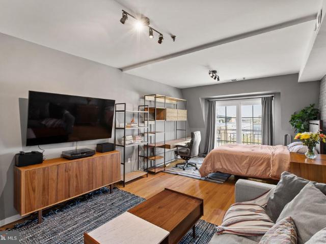 Condo for sale in Philadelphia, Pennsylvania