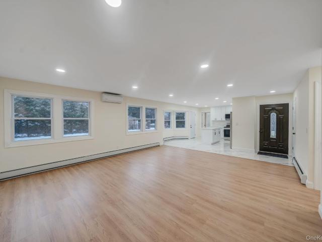 House for sale in Smithtown, New York