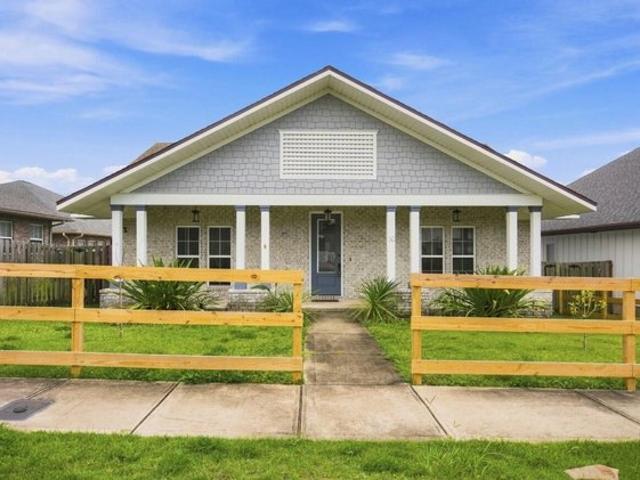 Townhouse for sale in Shalimar, Florida