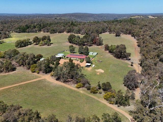House for sale in Gidgegannup, Western Australia
