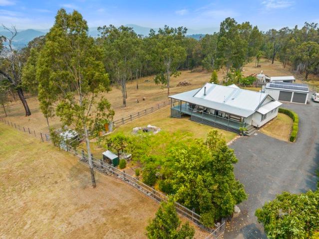 Cottage for sale in Beaudesert, Queensland